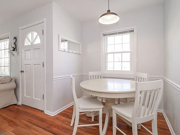 5th image of 609 Eastern Heights Blvd