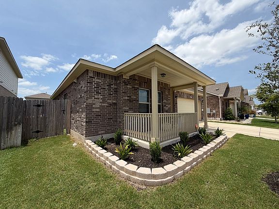 4th image of 18200 Emu Ln