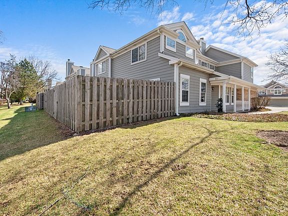 3rd image of 184 Woodstone Dr
