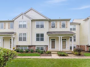 307 Terra Springs Cir, Volo, IL 60020