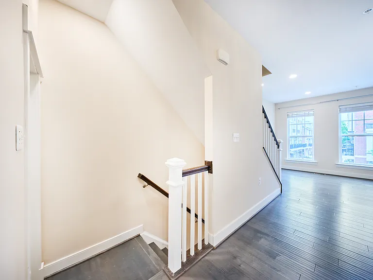 256 Bluemont Branch Ter SE — Photo 93