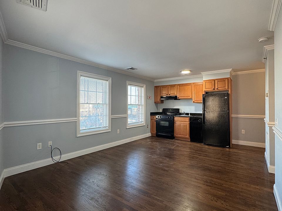 Open living room/kitchen