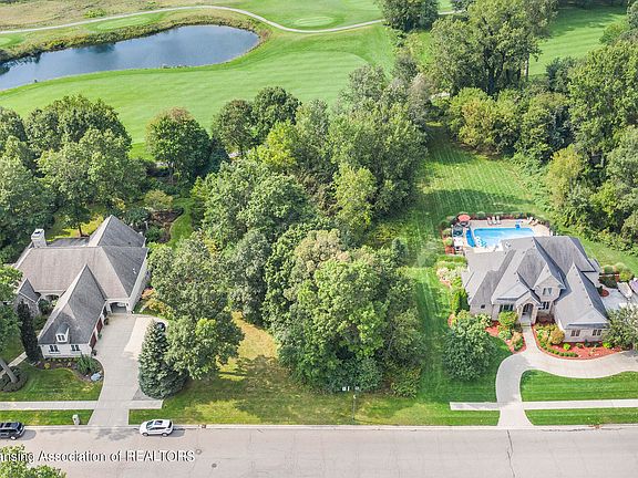3rd image of 5070 Hawk Hollow Dr E