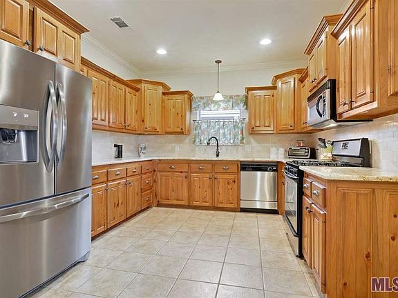 5th image of 34208 Fountain View Dr