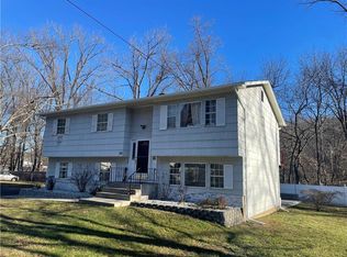 150 Moison Rd N, Blauvelt, NY 10913