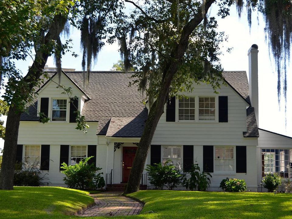 1st image of 1655 Woodmere Dr