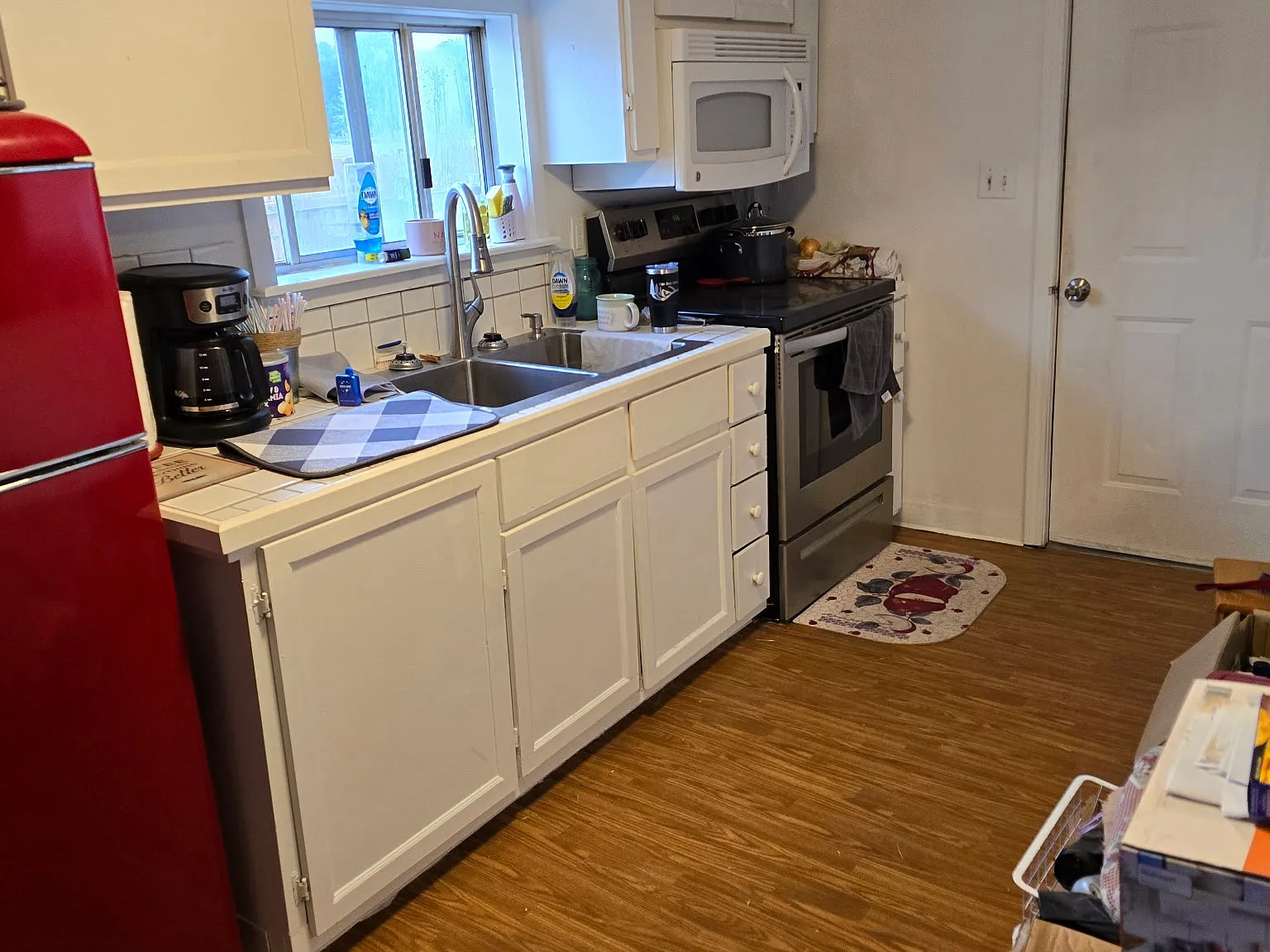 2 bed, 1000 sqft, $1,900 — Photo 4