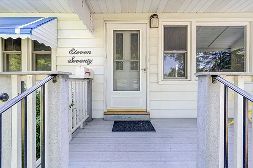 1170 Margaret Ln Photo 1