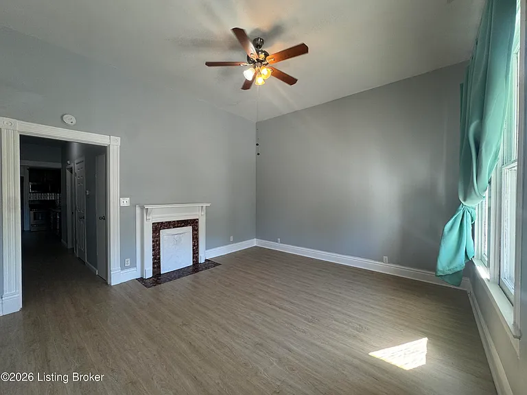 125 N Jane St — Photo 5