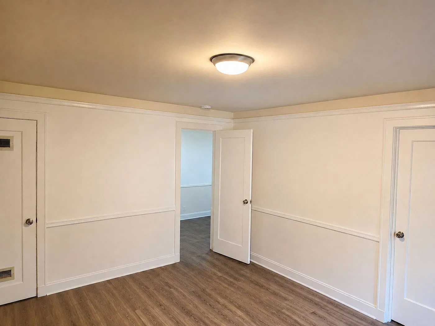 1 bed, 750 sqft, $3,200 — Photo 3