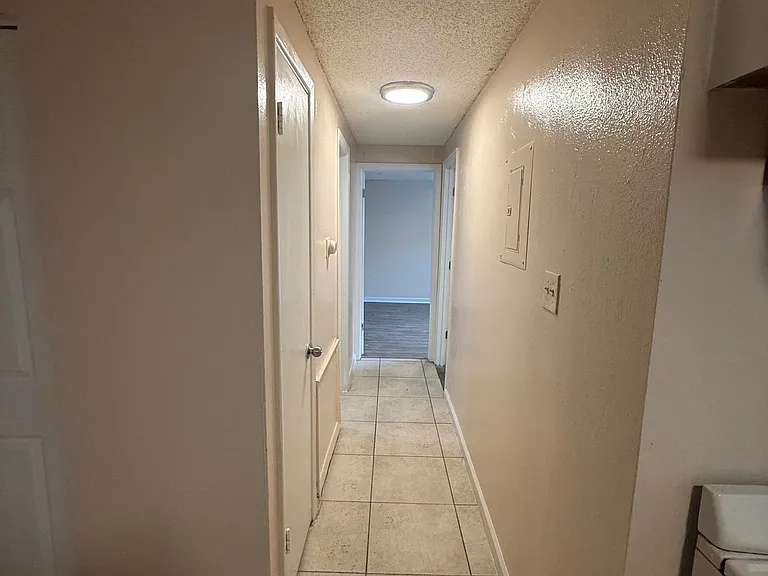 1610 Boston St #204 — Photo 3