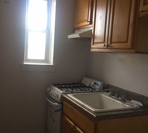 3rd image of 8645 Bay Pkwy APT C3
