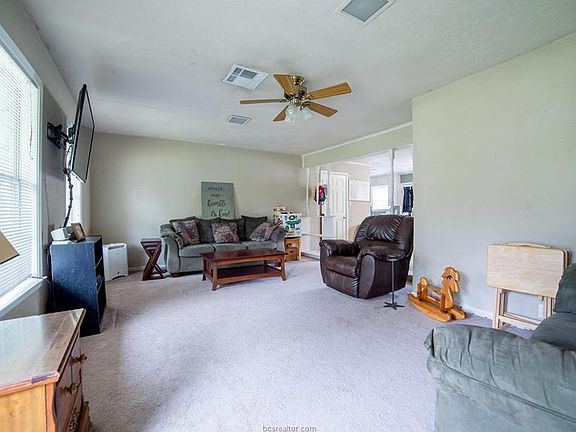 4th image of 3005 Oklahoma Ave