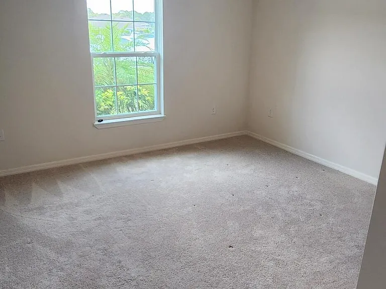 586 Cooper Ct SW — Photo 11