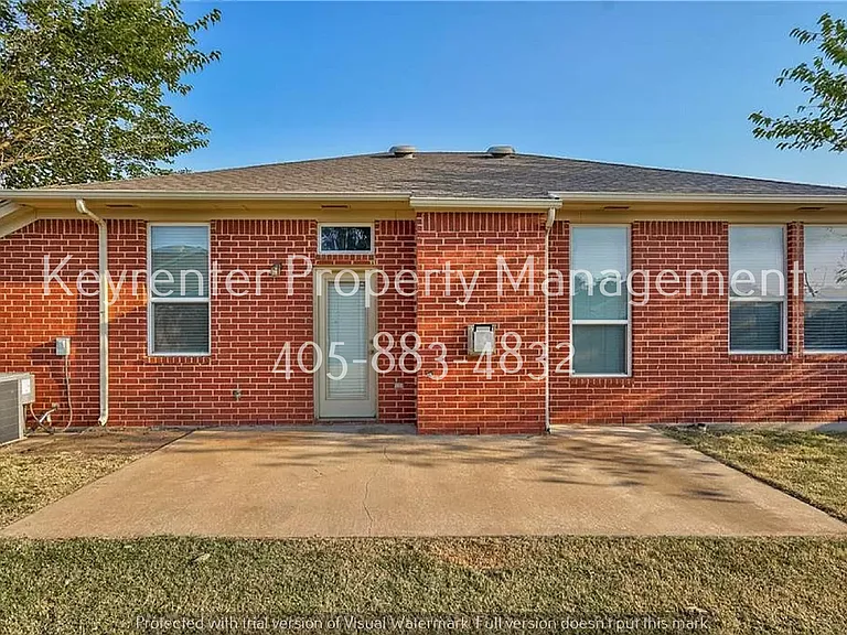 2404 NW 161st St — Photo 19