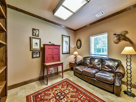 5th image of 5906 Weisinger Dr