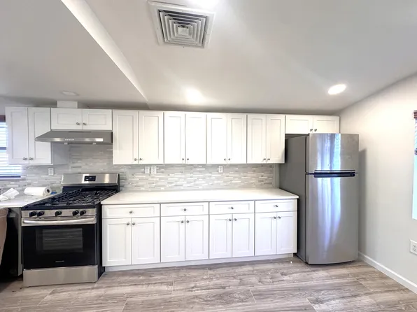 19-15 Clintonville Street image 1 of 17