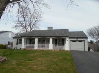 33 Fieldpoint Rd, Montgomery, IL 60538