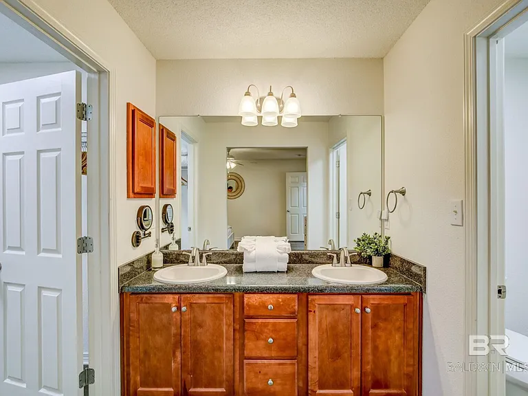 Balsam Ct — Photo 28