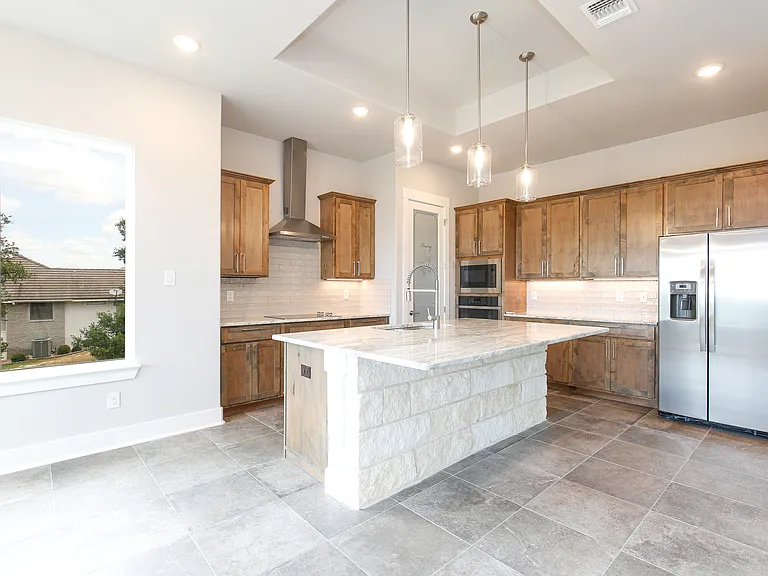1314 Clayton Nolen Dr — Photo 12