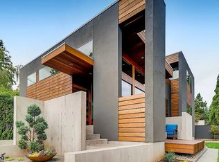 3961 SE Berkeley Way UNIT A, Portland, OR 97202