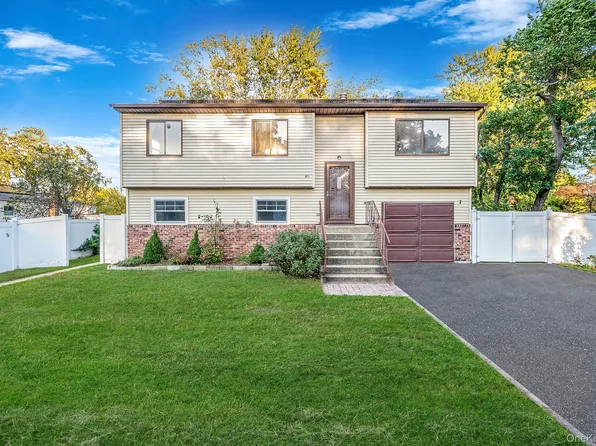 101 S 30th Street, Wyandanch, NY 11798