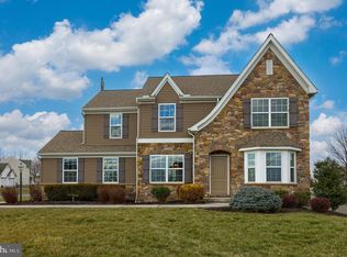 208 Parliament Dr, Annville, PA 17003