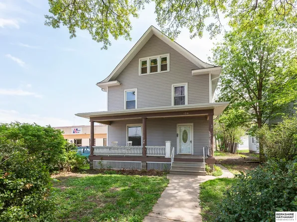 126 S 29th St, Lincoln, NE 68510