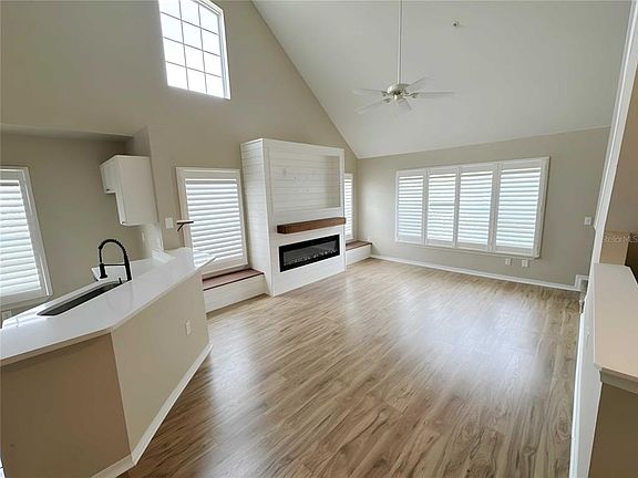 5th image of 5531 Rosehill Rd Unit 201