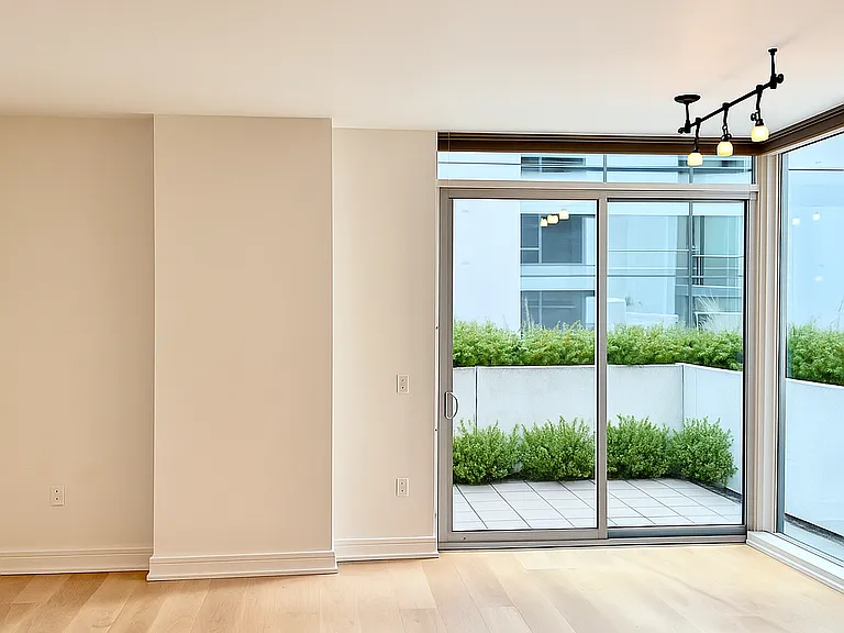 631 Folsom St #2C — Photo 6