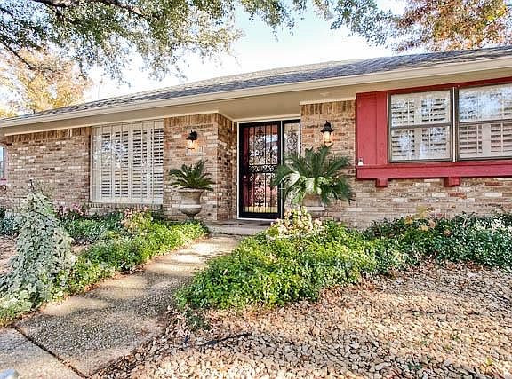 3rd image of 15908 Windy Meadow Dr