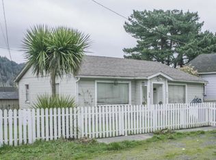 988 Pacific Ave, Rio Dell, CA 95562