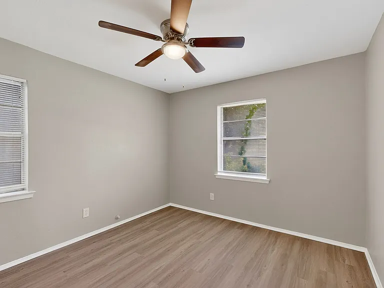 6601 Avalon Dr — Photo 18