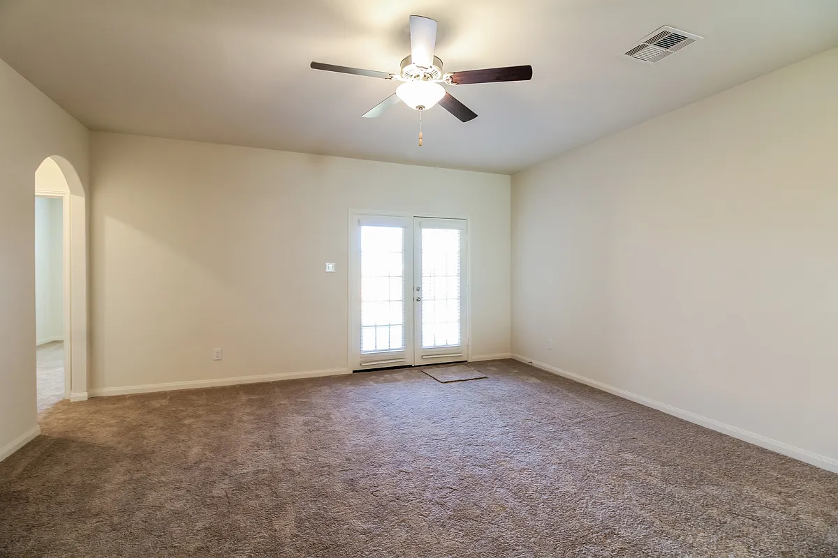 Building Photo - 26836 Steinbeck Dr