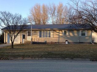 935 Church St, Jesup, IA 50648