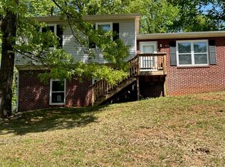 137 Walnut St #A, Amherst, VA 24521
