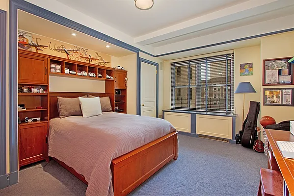 Sold by Corcoran | media 10
