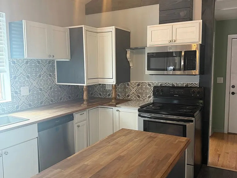 404 Somerville Ave — Photo 8