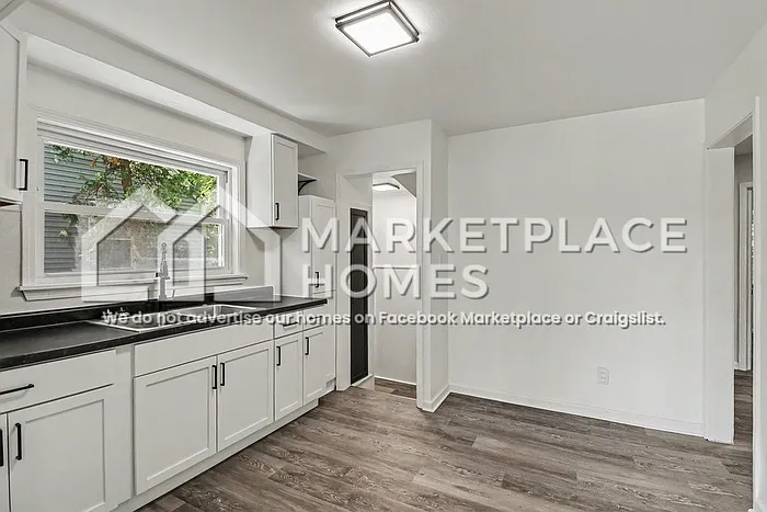 18431 Teppert St — Photo 12