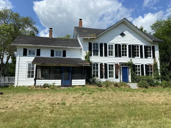 580 Eagle Lake AVENUE, Mukwonago, WI 53149