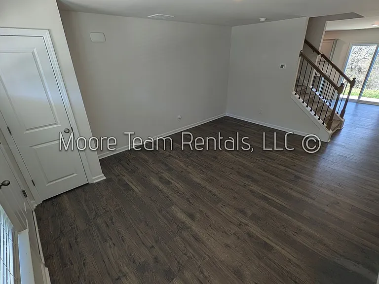 34 Virginia Commons Dr — Photo 2