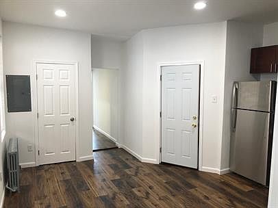 2nd image of 4941 Walnut St Floor 2