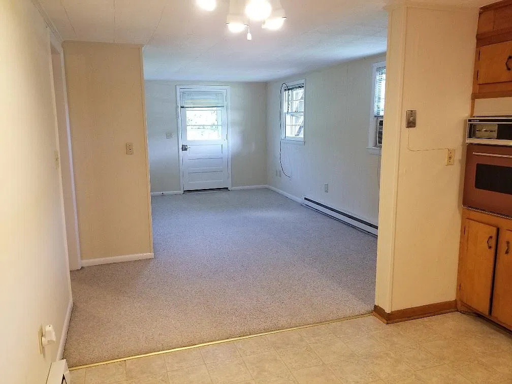 2 bed, 750 sqft, $915 — Photo 3