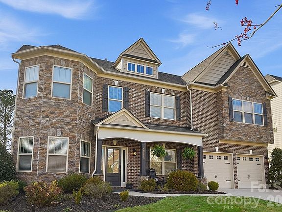 4th image of 2819 Donegal Dr