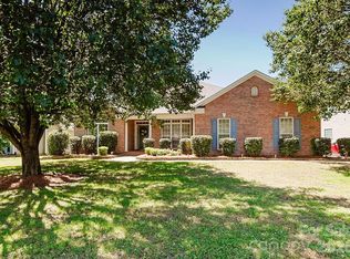 574 Surry Trace Cir NW, Concord, NC 28027