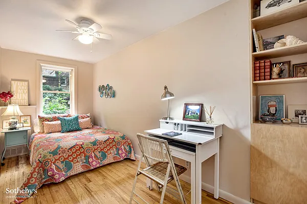 Sold by Sotheby's International Realty | media 28