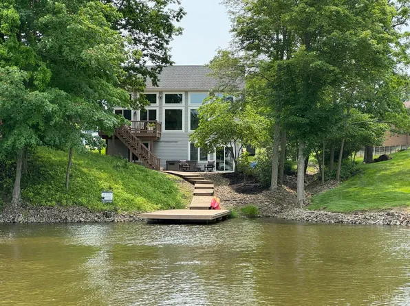 1110 Waynoka Dr, Lake Waynoka, OH 45171