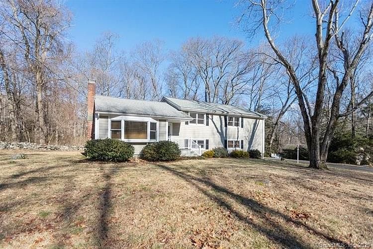 ぽんぽこ様 ❸❹❺ 19 Pumpkin Ln, Norwalk, CT 06851 | Zillow
