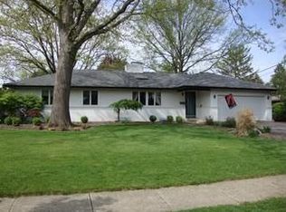 2274 Nayland Rd, Upper Arlington, OH 43220