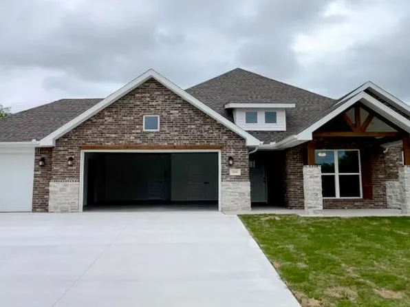 909 Silver Oaks Drive, Carl Junction, MO 64834